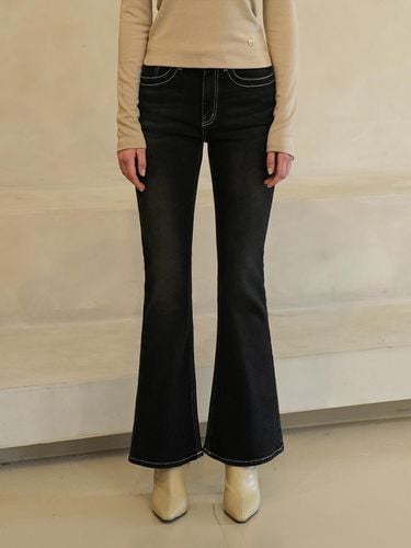 In. short version added]STITCH BOOT CUT PANTS - WAAR - Modalova