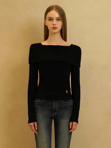 WT-08 OFF-SHOULDER TEE_BLACK - WAAR - Modalova