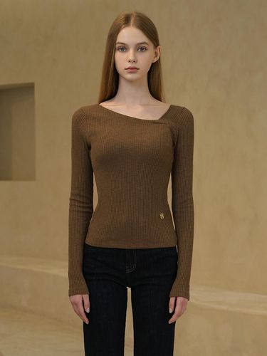 WT-03 OBLIQUE TEE_BROWN - WAAR - Modalova