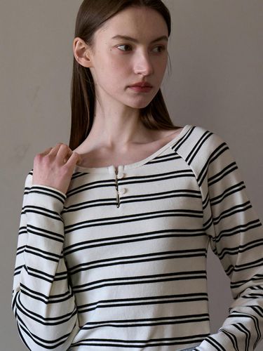 Stripe boat neck T-shirt - beige - Amour moier - Modalova