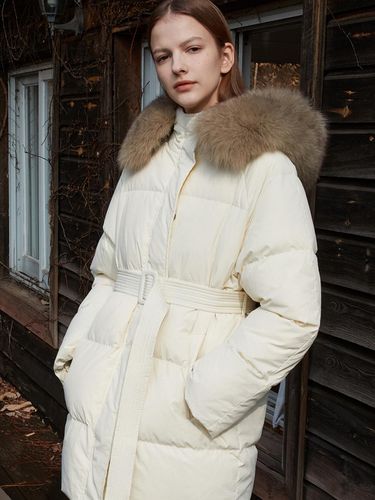 Belted down padded jacket - beige - Amour moier - Modalova