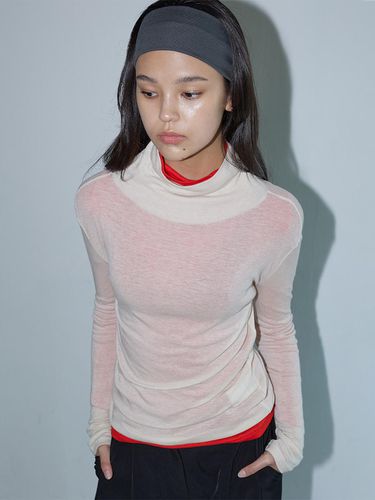 WOOL TENCEL TURTLE NECK TOP - michikolondon - Modalova