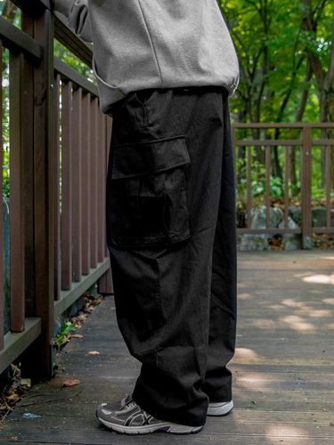 Big Pocket Cargo Wide Balloon Pants Black - RUGGED HOUSE - Modalova