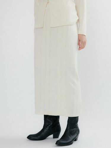 OSON BACK SLIT KNIT SKIRT - REORG - Modalova