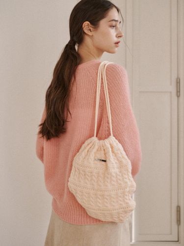 Mohair cable knit backpack-cream - ODER - Modalova