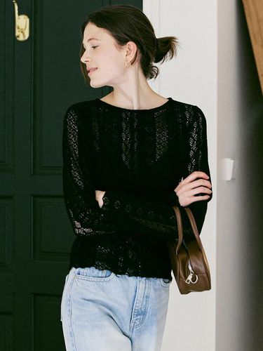 A LACE LONG SLEEVE T-SHIRT [2colors] - AMONG - Modalova