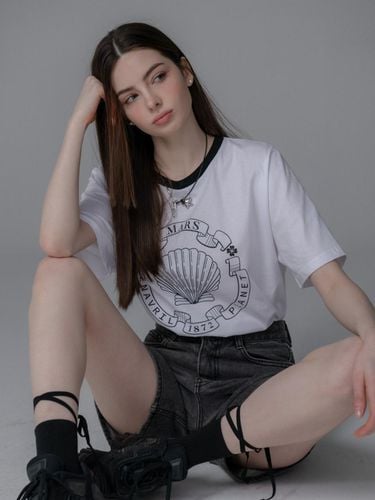 SEASHELL TAPE TSHIRT_WHITE BLACK - mars en avril - Modalova