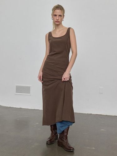 Tencel sleeveless dress_brown - NUAKLE - Modalova