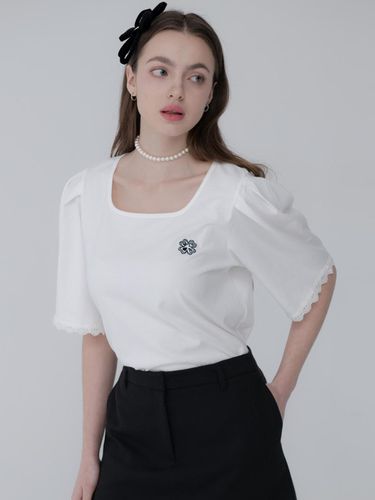 CLOVER SQUARENECK LACE TSHIRT_WHITE - mars en avril - Modalova