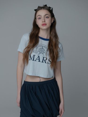 CLOVER HAT CROP TSHIRT_SKYBLUE NAVY - mars en avril - Modalova