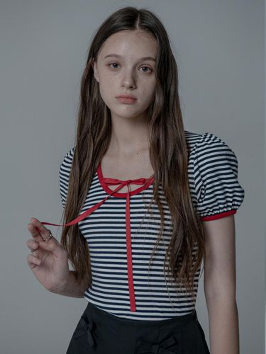 STRIPE STRING TSHIRT_NAVY - mars en avril - Modalova