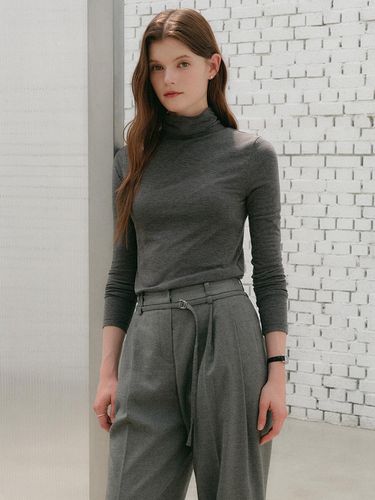 Vicky Turtleneck Top_5 color - LOOKAST - Modalova