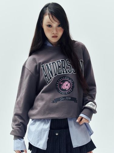 WOMEN) ADSB COLLEGE LOGO SWEATSHIRTS () - ADSB ANDERSSON BELL for WOMEN - Modalova