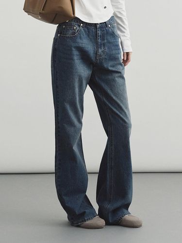 Natural Slightly Bootcut Jeans - MONGDOL - Modalova