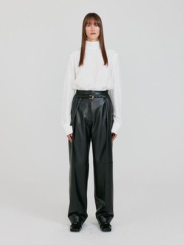 ZETTE Belted Tuck Leather Pants - - EENK - Modalova