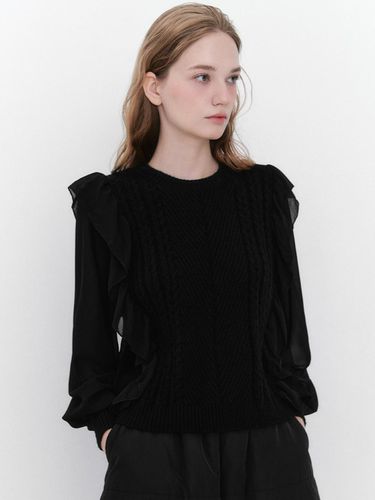 Texture Block Frill Knit Top (MAECKN01MBK) - marieclaire - Modalova