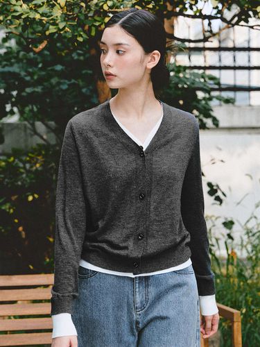 Wool Silk Layered Coloring Cardigan (MAECKC04MCH) - marieclaire - Modalova