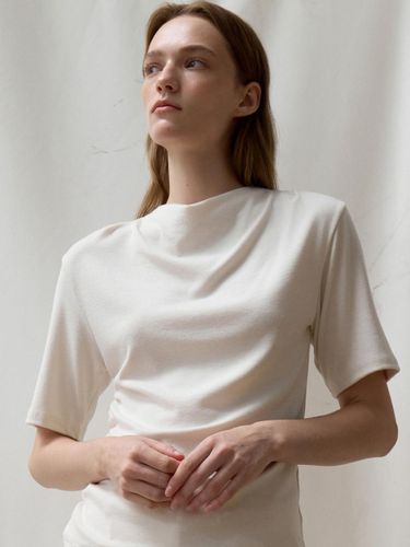 Shirring Cowl Neck Tee - ouie - Modalova