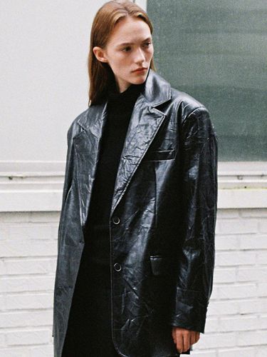 Glossy Wrinkle Eco Leather Jacket - ouie - Modalova