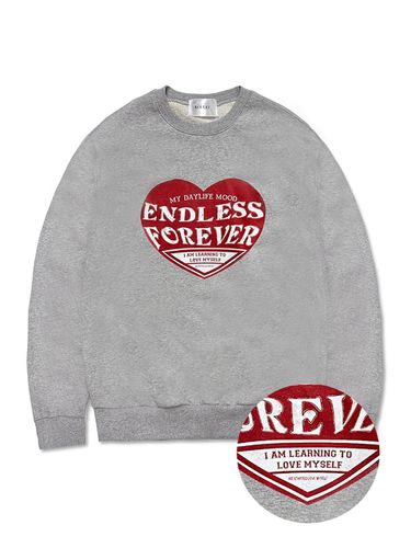 Oversized Fit Vintage Heart Graphic Sweatshirt - KOLEAT - Modalova