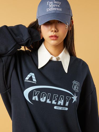 Overfit Sports Club Logo Artwork Sweatshirt - KOLEAT - Modalova