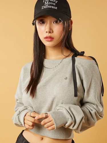 Cropped Ribbon Coloring Off-Shoulde Sweatshirt - KOLEAT - Modalova