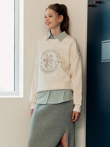 Flower Lettering Sweatshirt - ZEROSTREET - Modalova