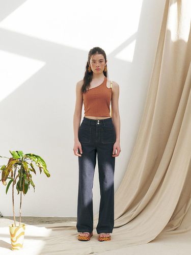 Front Pocket Semi-wide Leg Denim Pants - KUME - Modalova