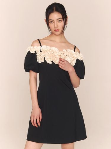 Elina / Off-Shoulder Ruffle Dress - S BLANC - Modalova