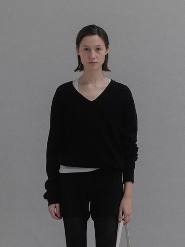 Hany Cashmere Knit (Black) - NOTHING WRITTEN - Modalova