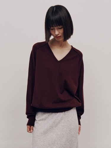 Silky Slim V-neck Pullover - Maggie - Modalova