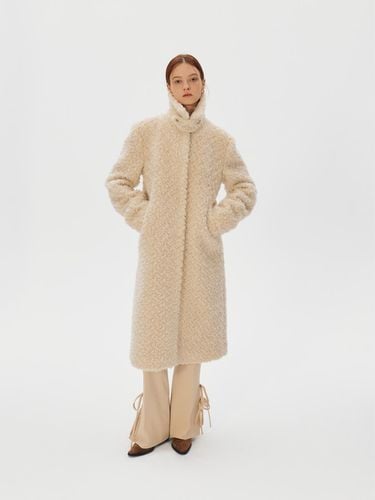 Faux Fur Long Coat - KUME - Modalova