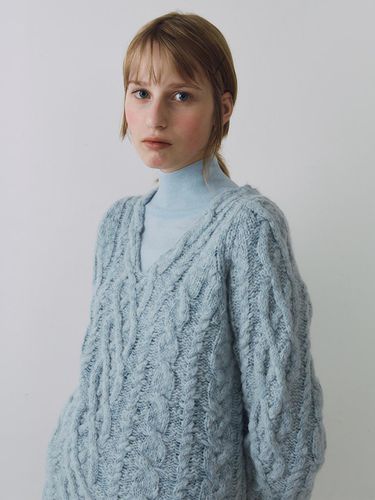 Signature Turtle Pullover (Blue) - Maggie - Modalova