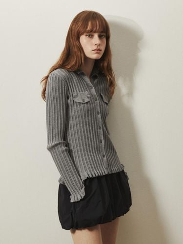 DRAWING FRILL KNIT CARDIGAN_MELANGE GRAY - LADYVOLUME - Modalova