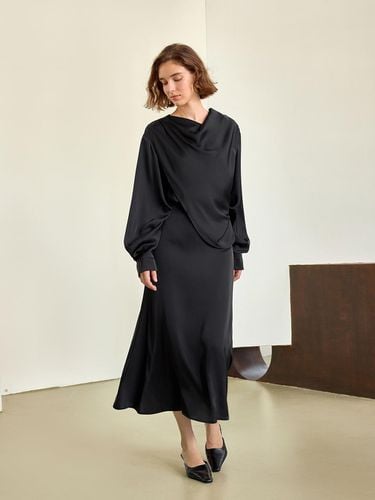 YY_Satin swing neck dress - yyiam - Modalova