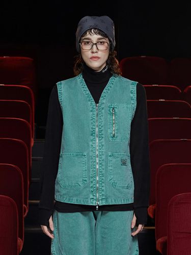 DYED ZIP CARGO VEST / EMERALD - UNALLOYED - Modalova