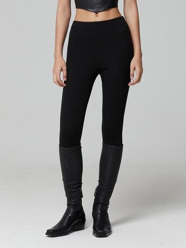 SIDE SLIT LEGGINGS_BLACK - LADYVOLUME - Modalova