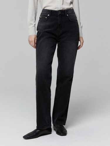 SEMI TAPERED DENIM_BLACK - LADYVOLUME - Modalova