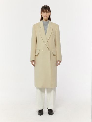 SOLID ROUND POCKET COAT_LIGHT YELLOW - LADYVOLUME - Modalova