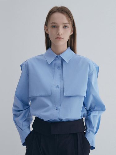 Flap Decorated Shirt BLUE - GRAYDATION - Modalova