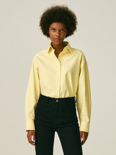 PLACKET POINT OXFORD SHIRT_YELLOW - LADYVOLUME - Modalova