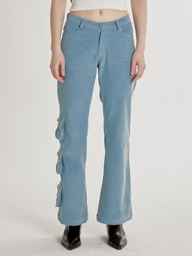 CORDUROY POCKET BOOTCUT PANTS_SKY BLUE - CRANK - Modalova