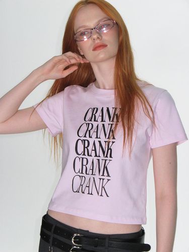 MULTI LOGO CROP TOP_PINK - CRANK - Modalova