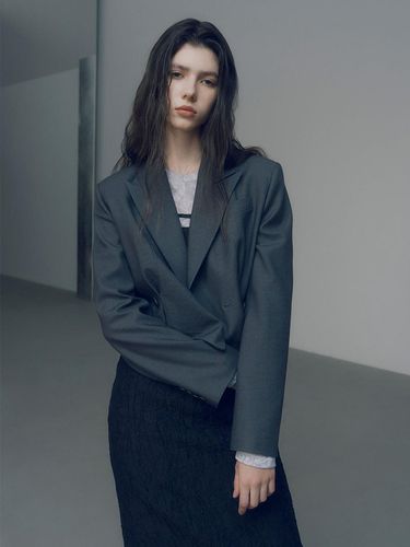 Cropped Jacket in Grey VW4AJ052-12 - RAIVE - Modalova