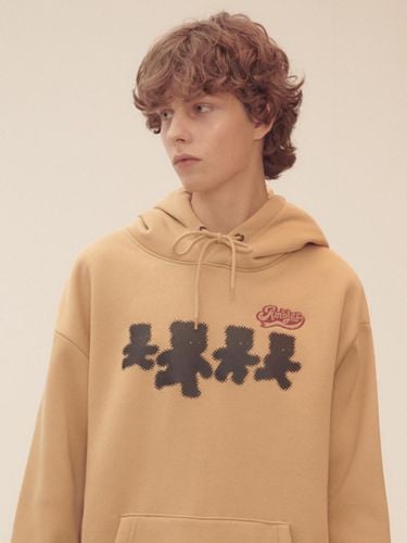 Run Run Oversized Hoodie (Beige) - AMBLER - Modalova