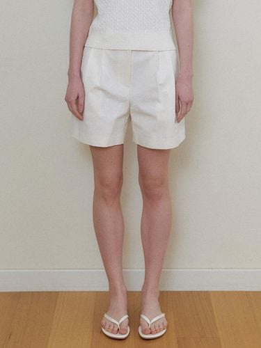 COTTON TWO-TUCK SHORTS - THE PENNY - Modalova