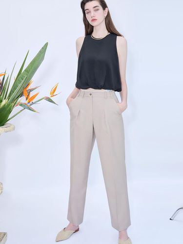 Waist Trimming Tucked Trousers_Beige - LePersonalOrder - Modalova