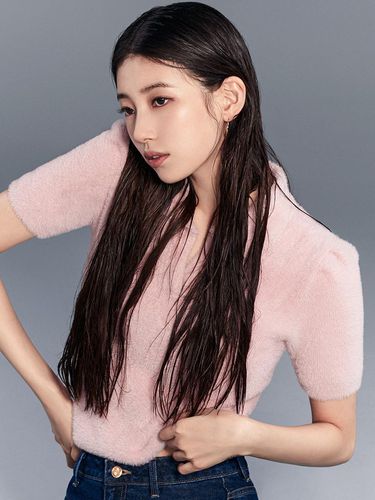 SUZY] Wingsa Short-Sleeved Collar Sweater YO4S169 - Guess - Modalova