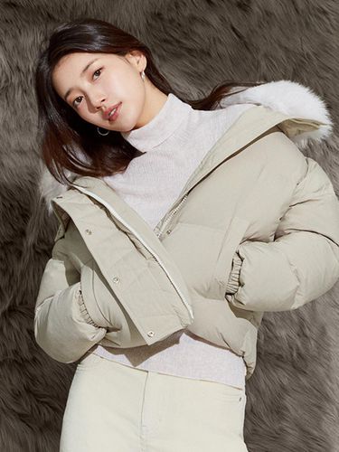 SUZY] Holgament Turtleneck Sweater YO4S1654 - Guess - Modalova