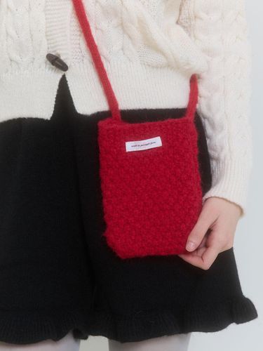 COZY KNIT CROSS BAG_RED - PINK PINEAPPLE - Modalova